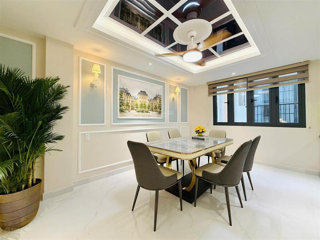 Thiết kế hiện đại phong cách sang trọng  hẻm xe hơi