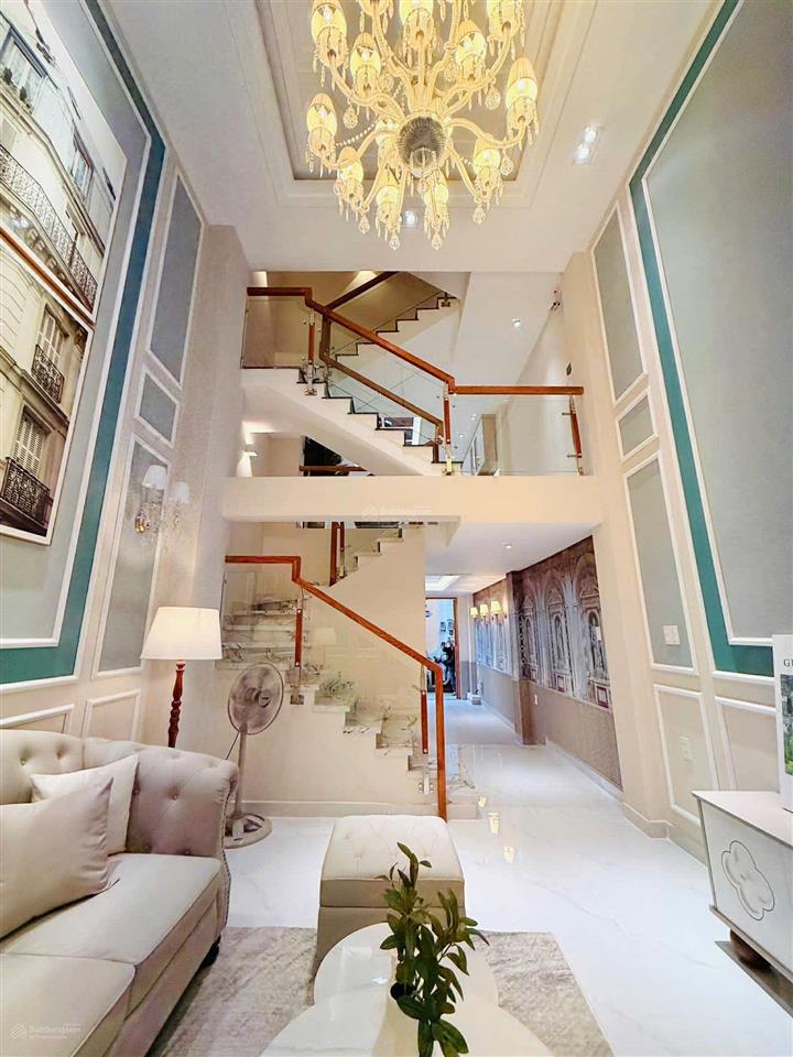 Thiết kế hiện đại phong cách sang trọng  hẻm xe hơi