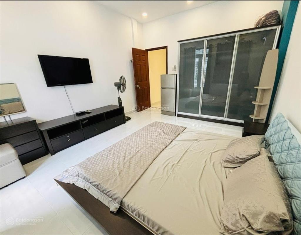 Hẻm xe hơi vf3  sổ vuông vức  ngang chuẩn 4m