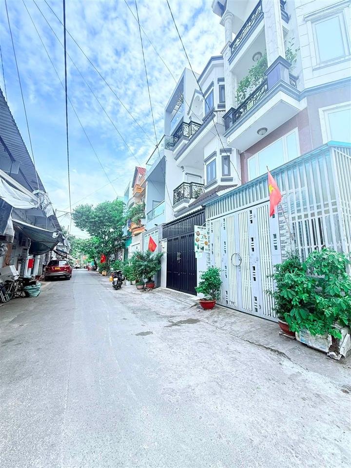 Chủ xoắn bán  hẻm xe hơi tránh  4 tầng btct