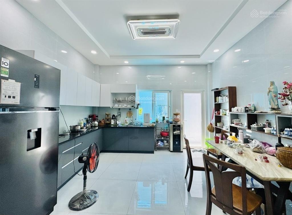 Nhà hẻm xe hơi ngay chân cầu an phú đông  giáp gv thuận tiện di chuyển