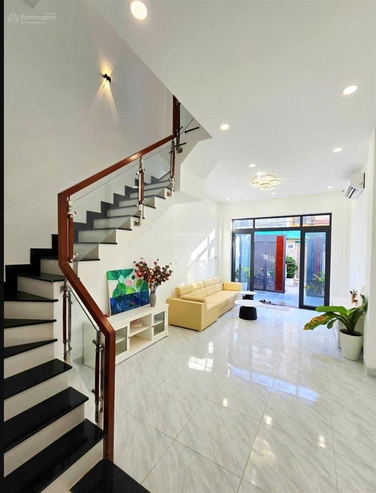 Hẻm xe hơi  toàn nhà cao tầng  54m2  chỉ nhỉnh 5 đồng