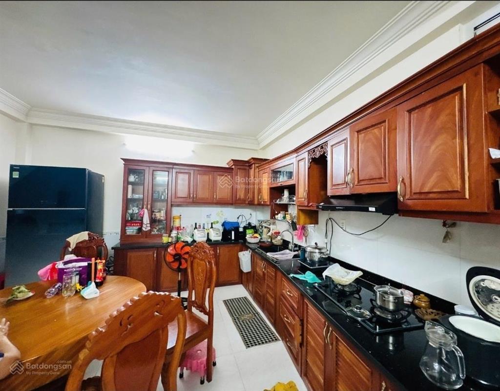 Sổ chính chủ 1 đời sổ cũ  nở hậu 5,7m / 6,2m  biệt thự mini