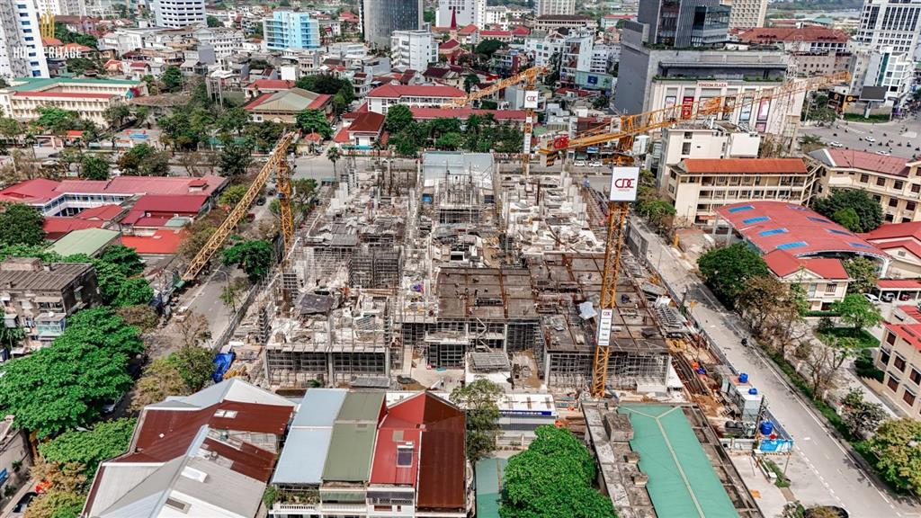 Căn hộ cao cấp 3pn view trực diện sông hương thành phố huế  ngay ngã 6 trung tâm