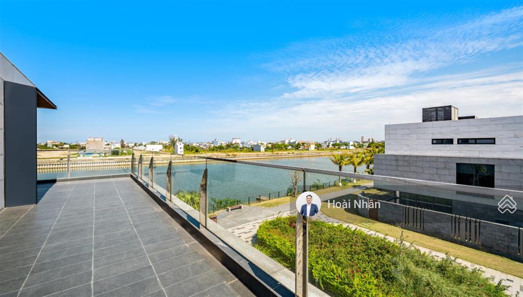 Quá rẻ 4,x tỷ  siêu phẩm góc 3pn tầng cao view trực diện sông & biển tại thành phố đà nẵng