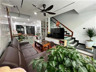 Cho thuê nhà 4 tầng full đồ cao cấp như khách sạn 5* trung tâm đông anh chỉ 16tr có thương lượng