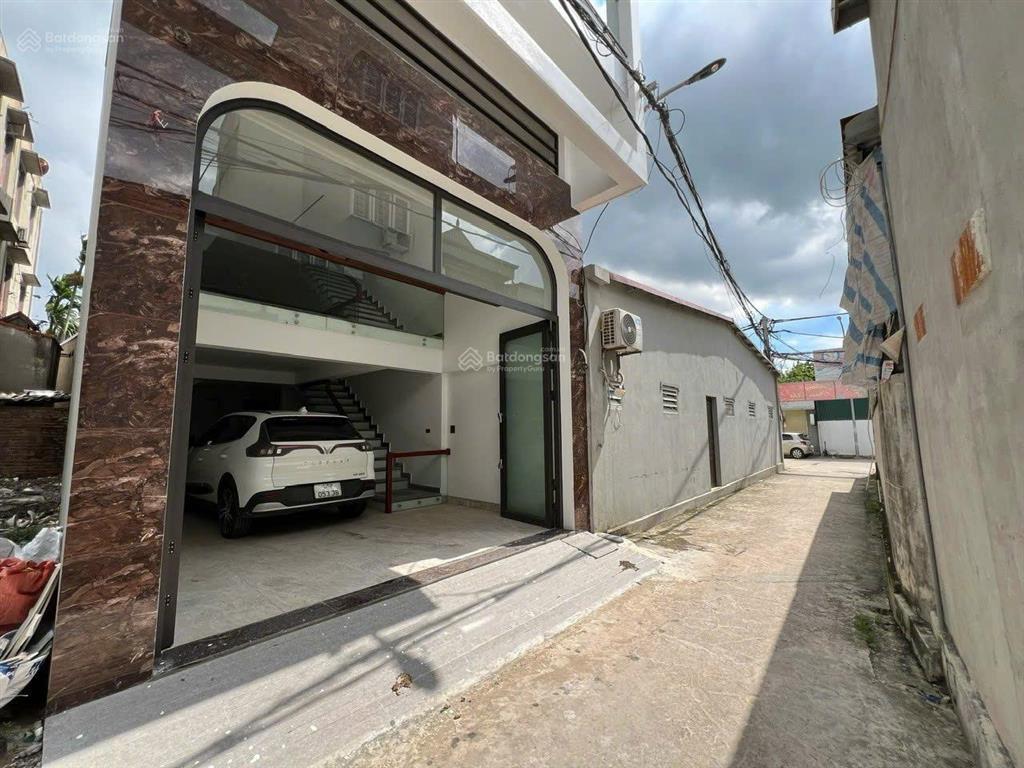 Cho thuê nhà 4 tầng full đồ cao cấp như khách sạn 5* trung tâm đông anh chỉ 16tr có thương lượng
