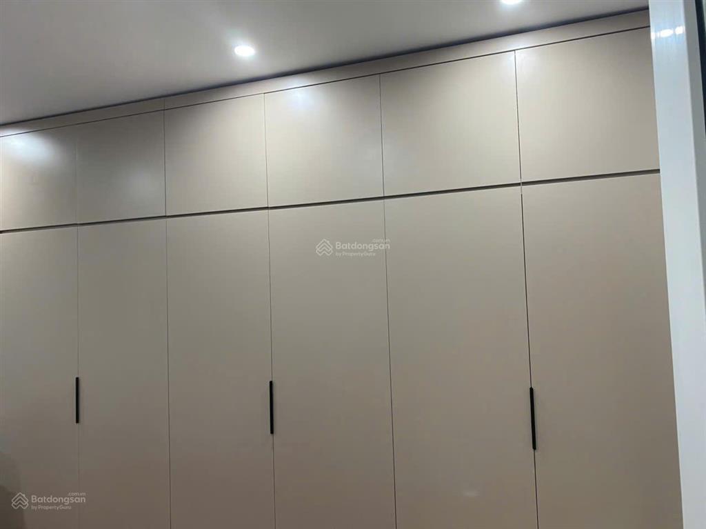 Sos cần tiền bán gấp rẻ hơn 1 tỷ so với thị trường căn 100m 2 ngủ 2 vs giá chỉ 4,** tỷ.