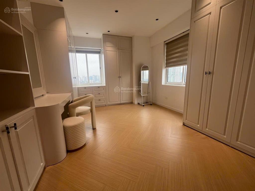 Sos bán căn chung cư luxury lô góc hoa hậu của tòa 165b sông hồng park view, chủ để giá cho ace đt