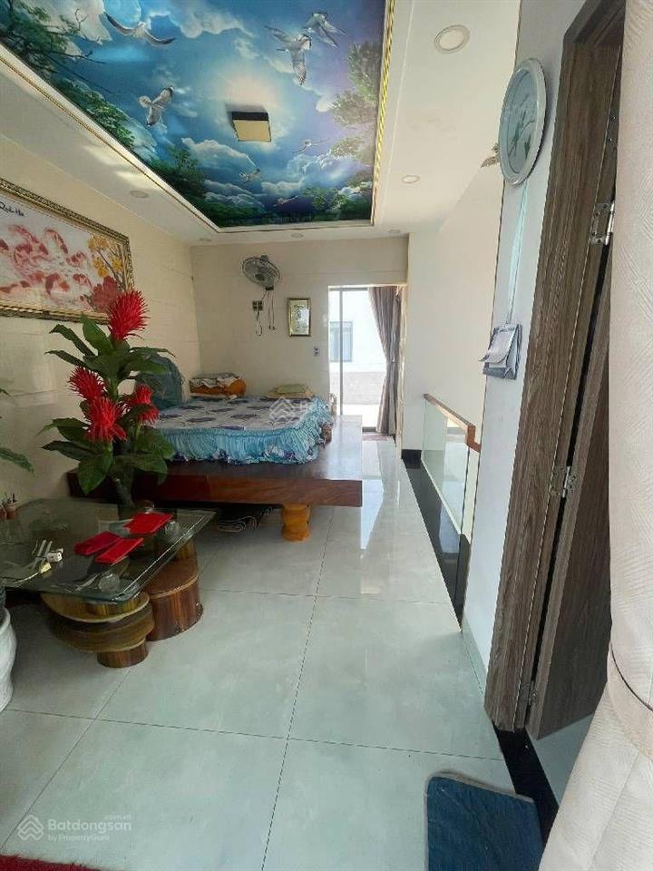 Hàng ngộp bán nhanh biệt thự sân vườn 3tầng 12,5m x 22m khu vip compound thăng long home hưng phú