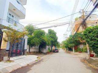 Giá tốt hiếm gấp biệt thự 4 tầng 8 x 16m có thang máy khu bên sông gigamall hiệp bình chánh thủ đức