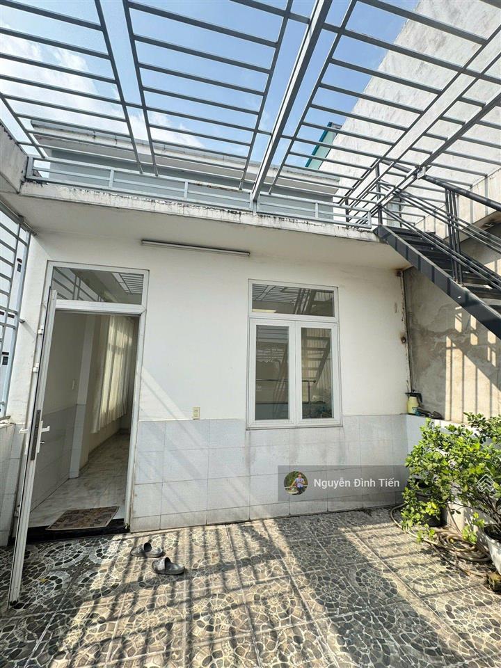 Hàng ngộp tổng giảm 4 tỷ nhà mặt tiền kinh doanh căn góc 3 tầng 132m2 trường thọ thủ đức gần metro