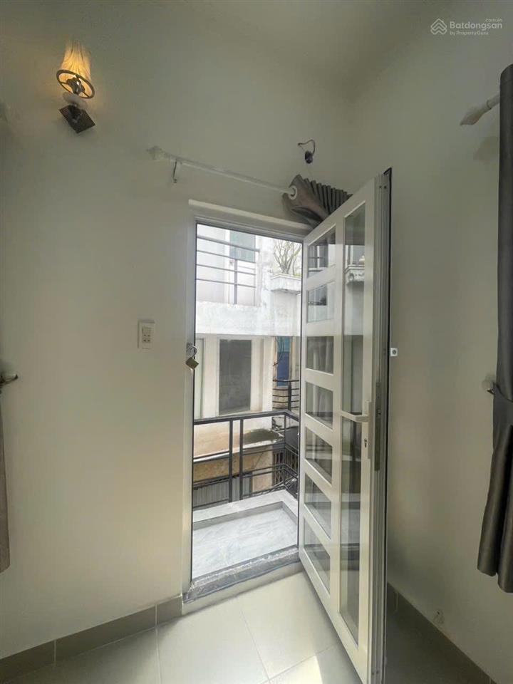 Nhà mới ở ngay bình thạnh, 3pn, 2wc phù hợp cho vợ chồng trẻ