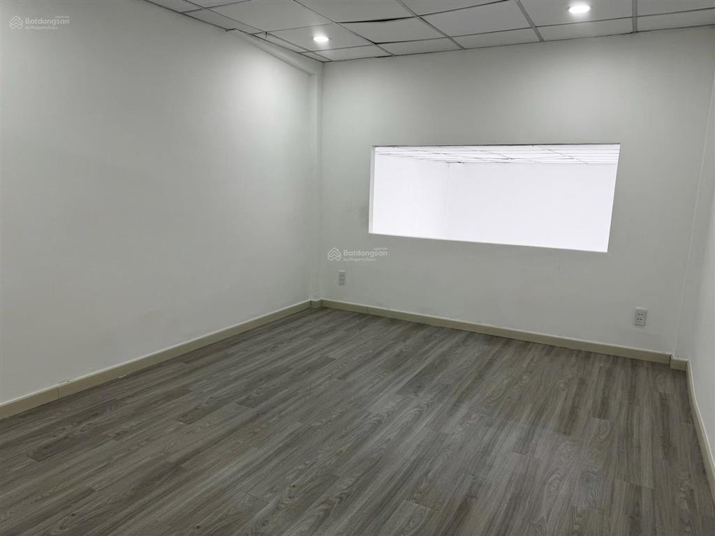 Nhà mới ở ngay bình thạnh, 3pn, 2wc phù hợp cho vợ chồng trẻ