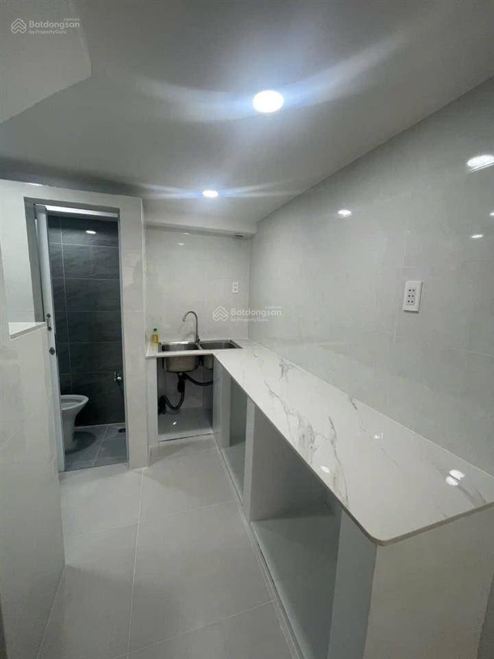 Nhà mới ở ngay bình thạnh, 3pn, 2wc phù hợp cho vợ chồng trẻ
