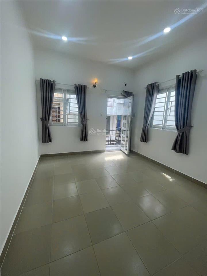 Nhà mới ở ngay bình thạnh, 3pn, 2wc phù hợp cho vợ chồng trẻ