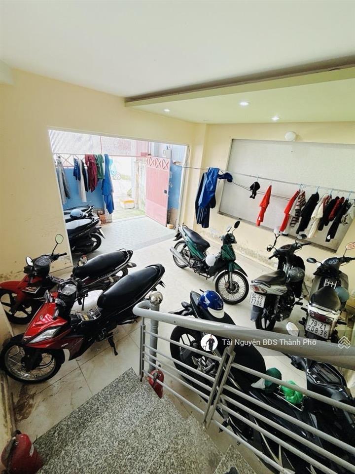 Tài bđs  lê quang định hẻm xe hơi nhà 4 tầng .
60m2 5pn khép kín khai thác chdv dòng tiền 25tr