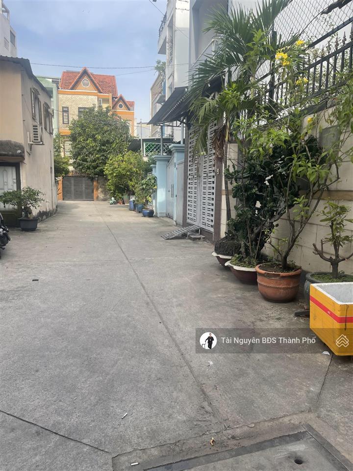 Tài bđs  lê quang định hẻm xe hơi nhà 4 tầng .
60m2 5pn khép kín khai thác chdv dòng tiền 25tr