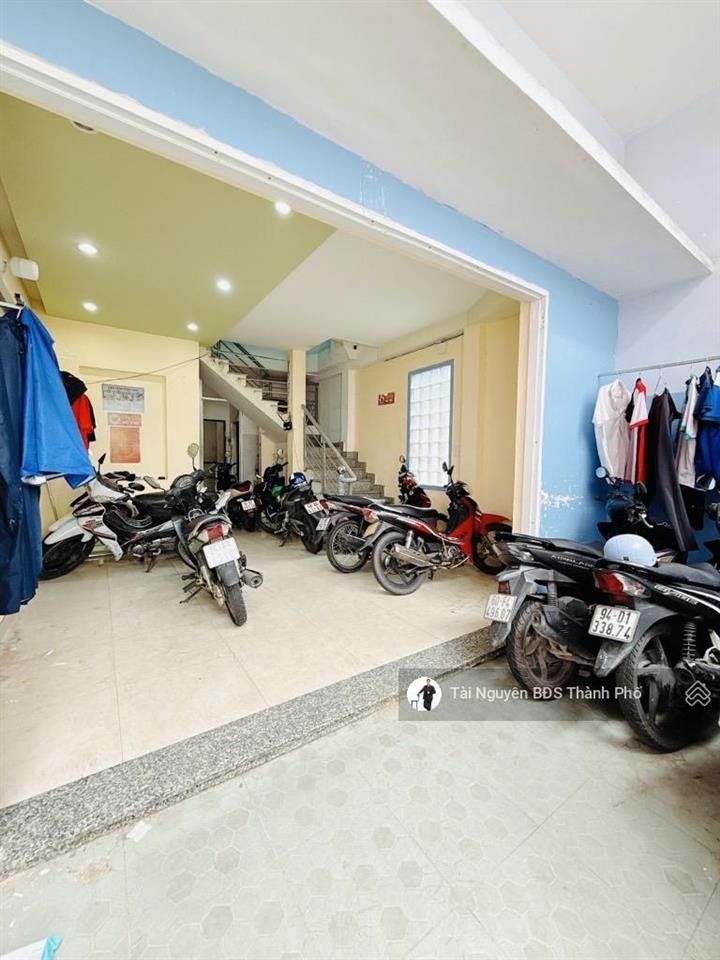 Tài bđs  lê quang định hẻm xe hơi nhà 4 tầng .
60m2 5pn khép kín khai thác chdv dòng tiền 25tr