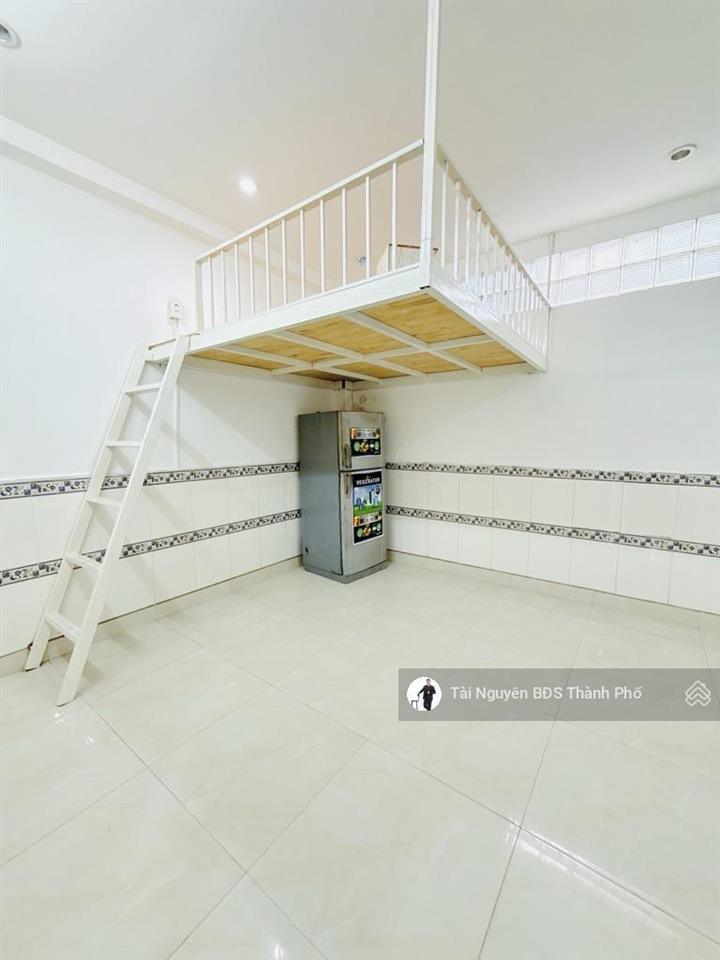 Tài bđs  lê quang định hẻm xe hơi nhà 4 tầng .
60m2 5pn khép kín khai thác chdv dòng tiền 25tr