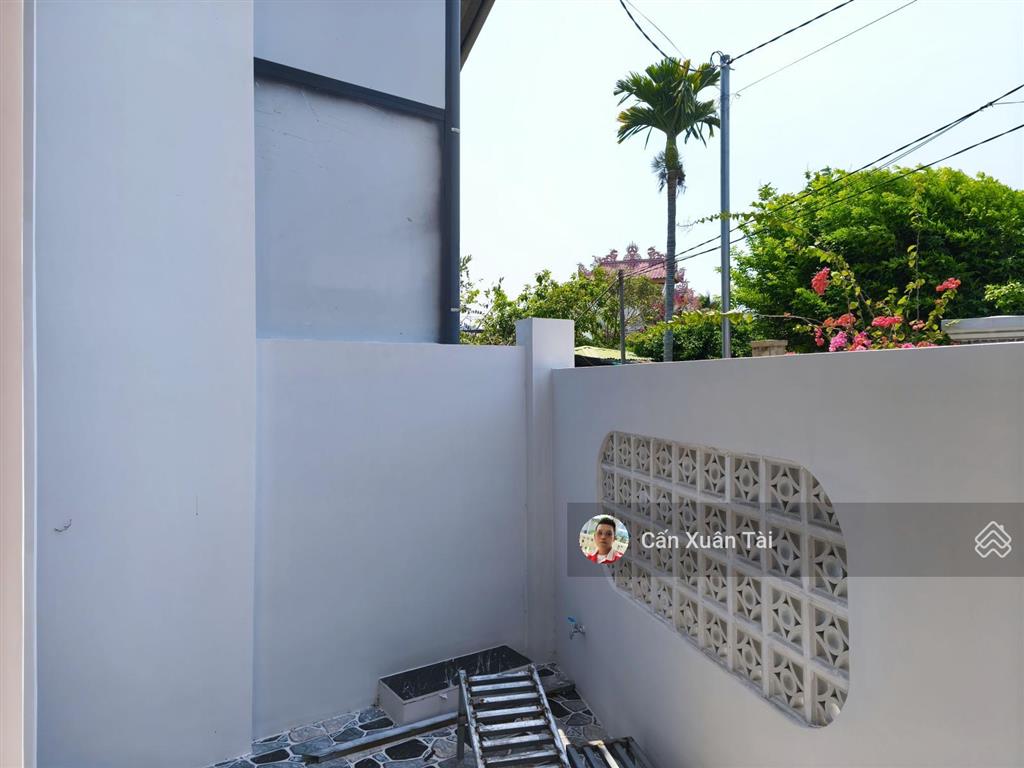Bán nhà mới 1 trệt 1 lầu diên khánh  gần ql1a  nhà 3pn  khu dân cư đông  vị trí đầy đủ tiện ích
