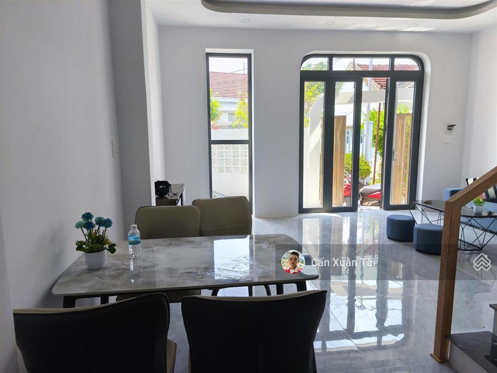 Bán nhà mới 1 trệt 1 lầu diên khánh  gần ql1a  nhà 3pn  khu dân cư đông  vị trí đầy đủ tiện ích