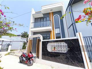 Bán nhà mới 1 trệt 1 lầu diên khánh  gần ql1a  nhà 3pn  khu dân cư đông  vị trí đầy đủ tiện ích