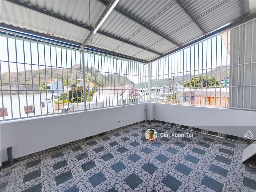Bán nhà gần đường biển phạm văn đồng và đường thân nhân trung  diện tích 121m2 ngang 6m  giá tốt