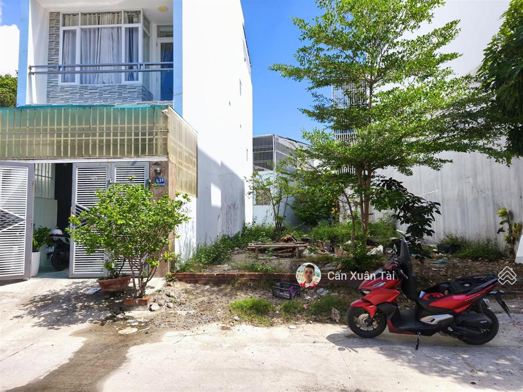 Bán đất vĩnh hoà  hòn xện nha trang  đường rộng 8m  gần biển  diện tích 71m2  giá 4tỷ8