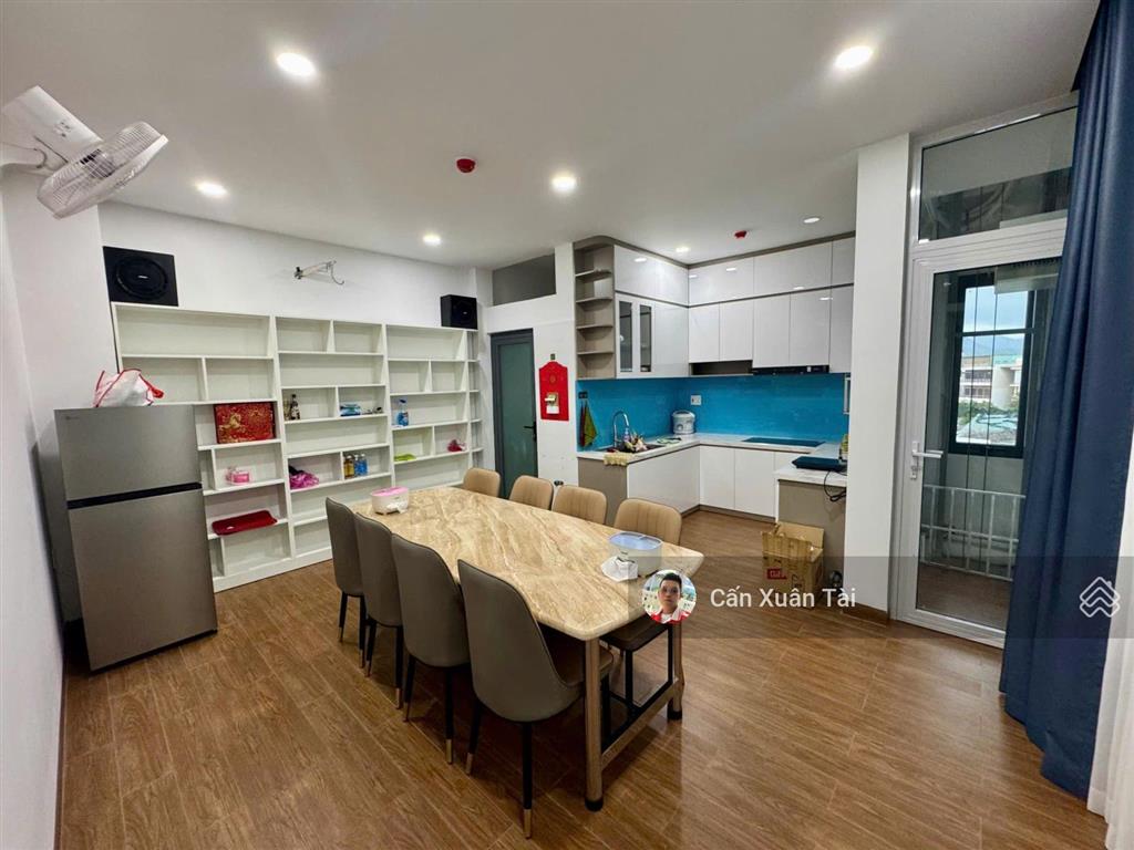 Bán nhà 4 tầng mặt tiền kinh doanh đường nguyễn đình chiểu  gần biển hòn chồng  bắc nha trang