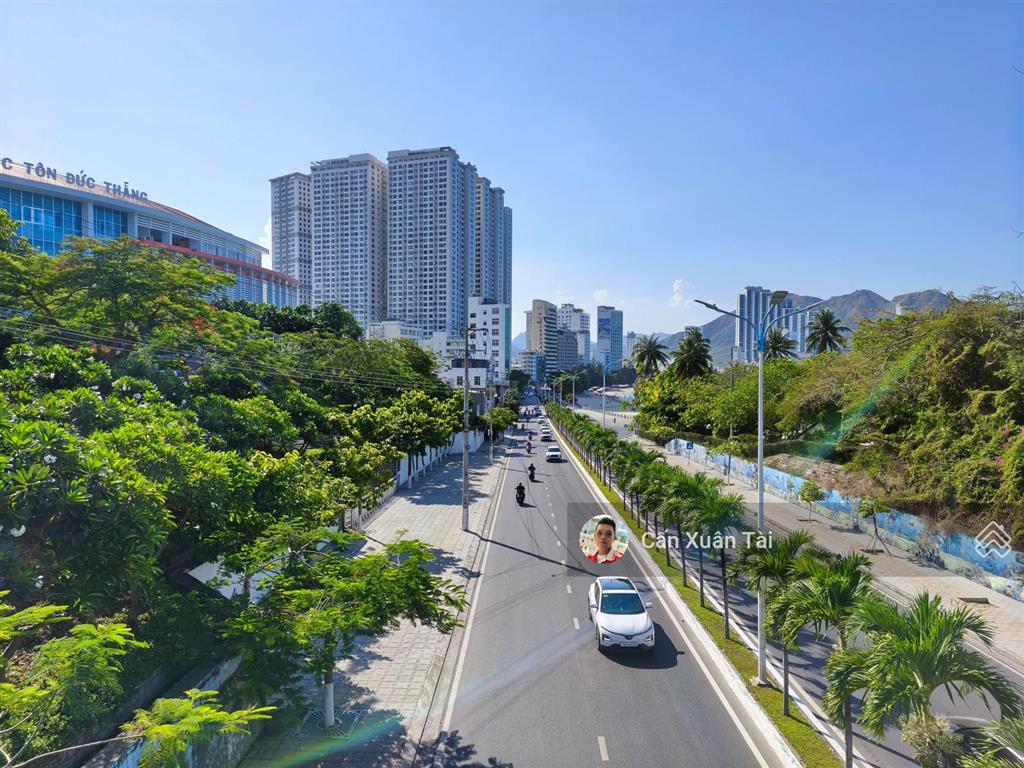 Bán nhà 4 tầng mặt tiền kinh doanh đường nguyễn đình chiểu  gần biển hòn chồng  bắc nha trang