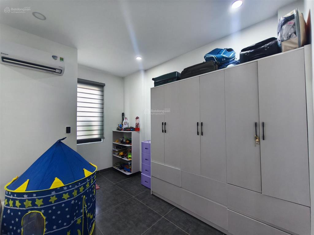 Bán nhà 1 trệt 1 lầu trung tâm diên khánh  diện tích 100m2 ngang 5m  3pn, 3wc  nhà đẹp hiện đại