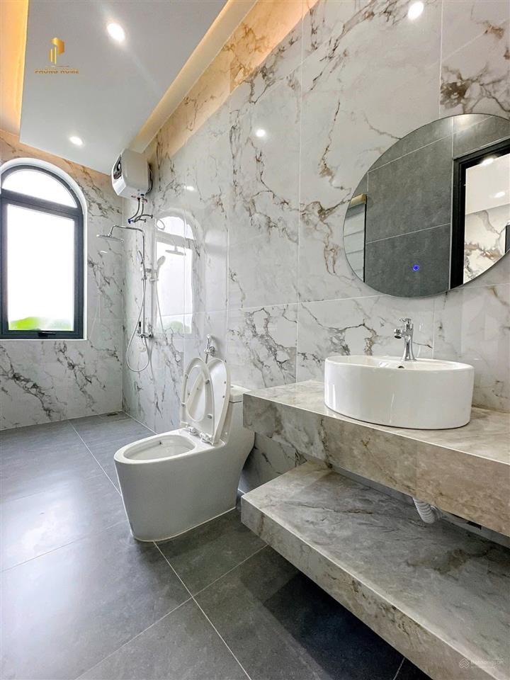 Cạnh chợ kcn mỹ phước 3 là ngôi nhà nằm ngay đường ne8, p.thới hoà, bến cát chỉ 900 triệu, đường 8m