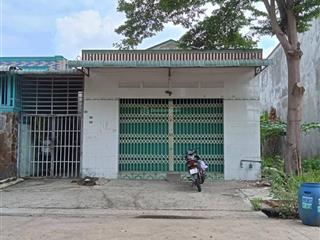 Cách chợ đêm mỹ phước 1 200m toạ lạc dãy trọ 150m2 ngay đ.h6, p.bến cát, hồ chí minh chỉ 630 triệu