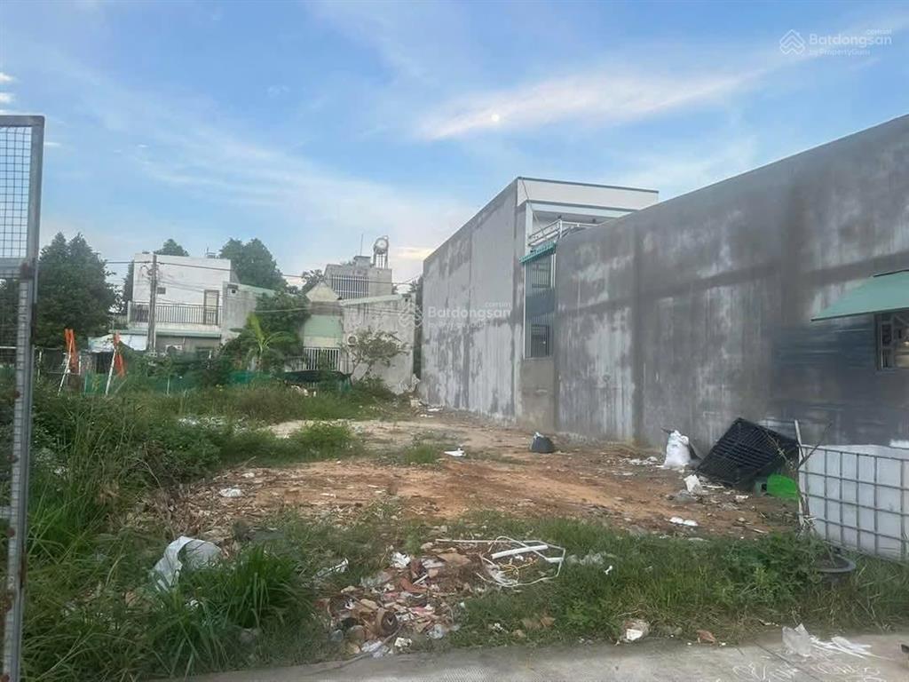 Chủ ngộp bank gửi bán lô đất ngay đ. d11, xã bàu bàng, hồ chí minh chỉ 800 triệu cạnh chợ bàu bàng.