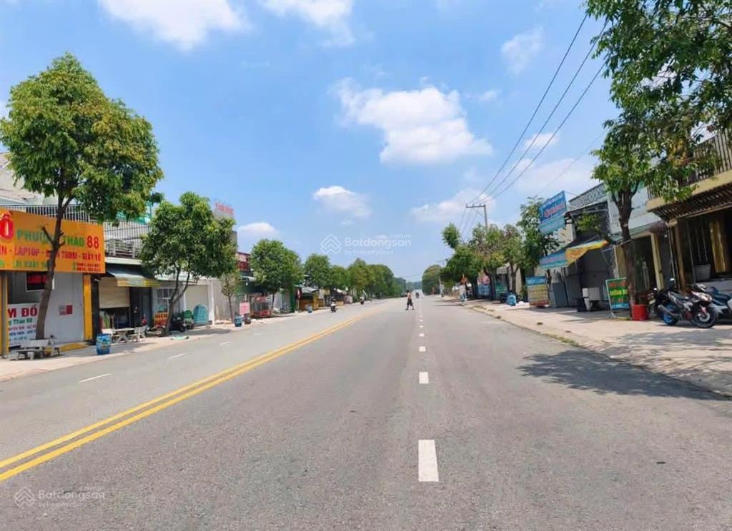 Chủ ngộp bank gửi bán lô đất ngay đ. d11, xã bàu bàng, hồ chí minh chỉ 800 triệu cạnh chợ bàu bàng.