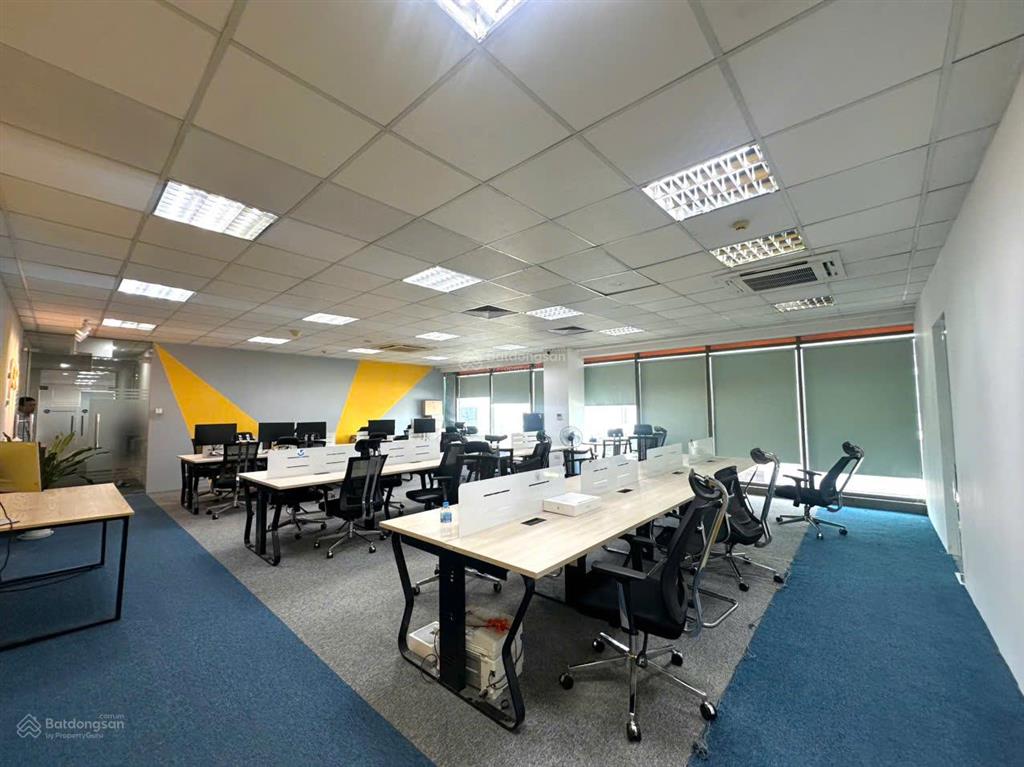 Cho thuê văn phòng tòa ttc  duy tân dt 200m² có chia nhỏ diện tích. giá 369 nghìn/m2/tháng