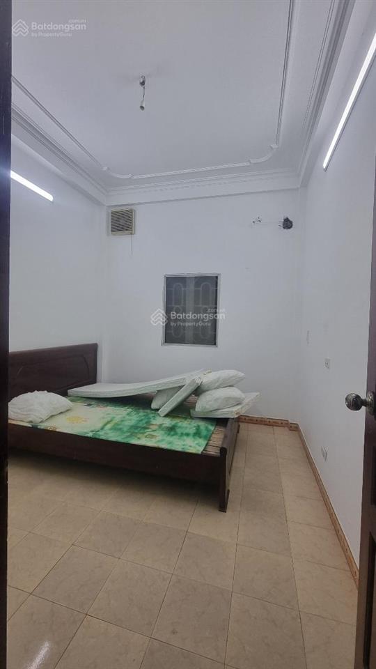 Quan nhân  dt 35 m  4 t  ngay đường vành đai 2,5  nhà thoáng có thể ở luôn  giá 7.95 tỷ