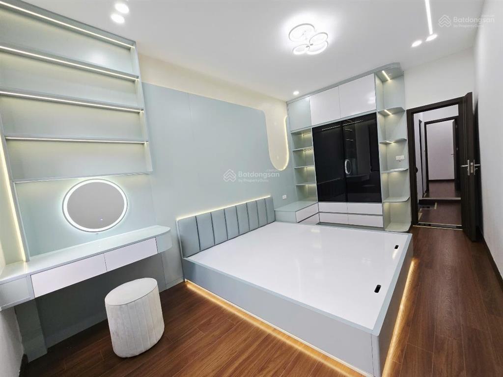 Quan nhân  nhà mới tinh  full nội thất xịn xò  dt 35 m 5t giá7.95 tỷ