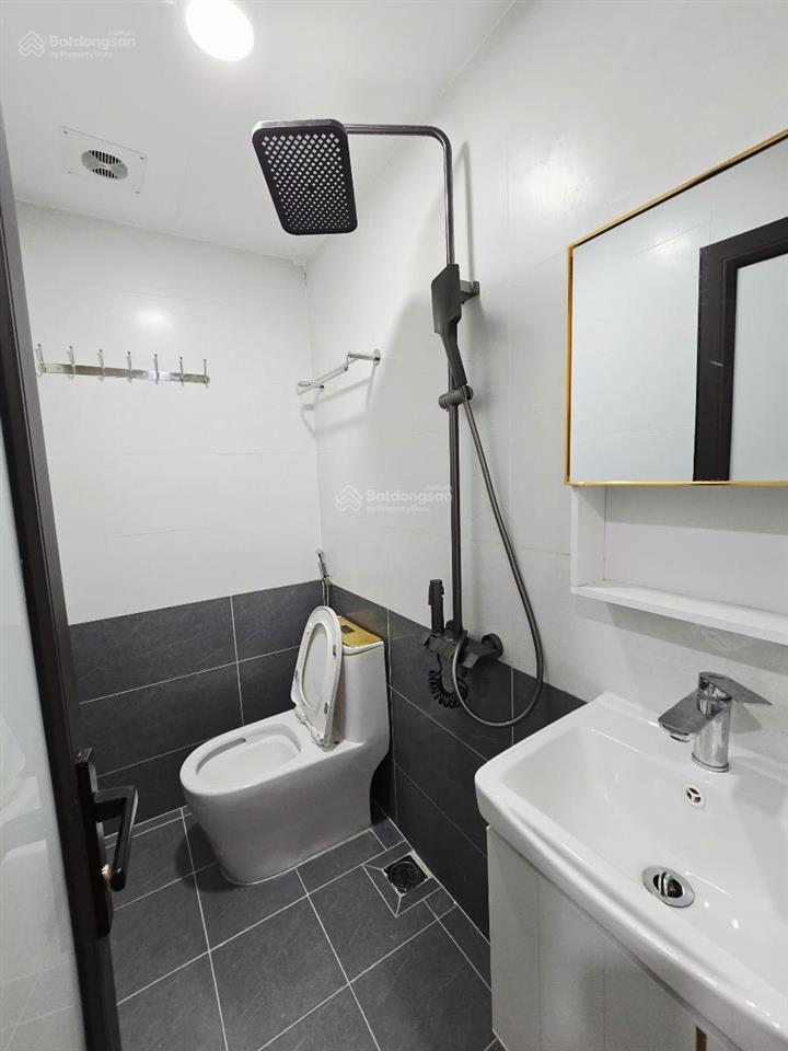 Quan nhân  nhà mới tinh  full nội thất xịn xò  dt 35 m 5t giá7.95 tỷ