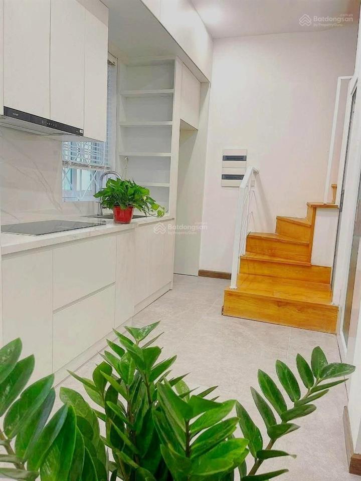 Cự lộc  nguyễn trài nhà mới tinh  thang máy mặt tiền khủng  dt 30 m mặt tiền 7m x5 t giá 9.1 tỷ