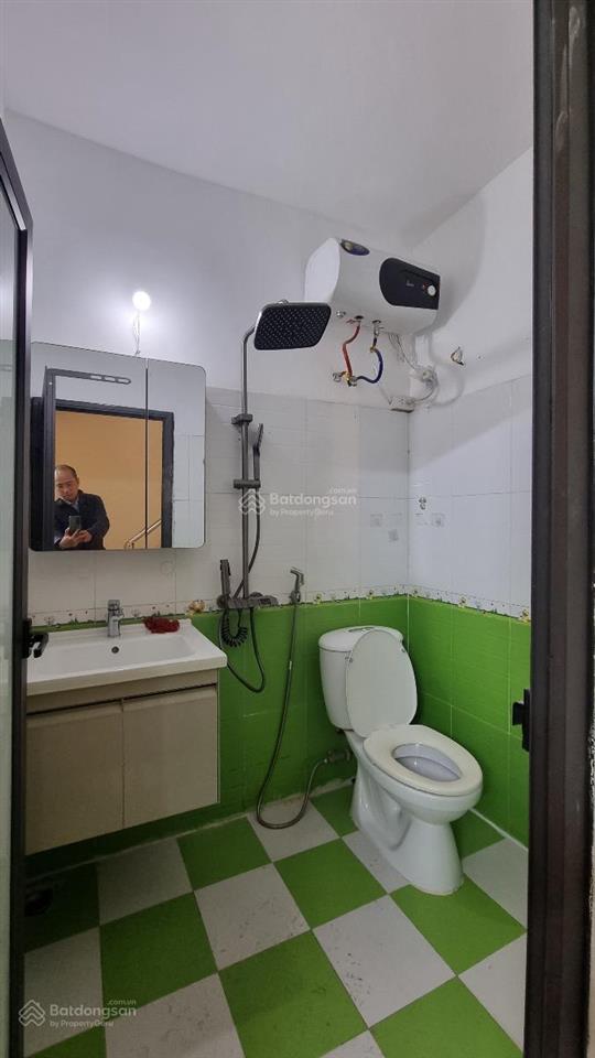 Chính kinh  nhà đẹp về ở ngay  cách phố chính kinh 20 m  cách đường vành đai 2,5 tầm 50m