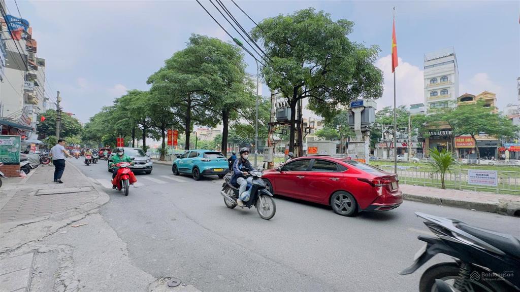 Bán nhà khương đình  mặt tiền khủng  nhà mới tinh full nội thất dt 35m2 6t giá nhỉnh 9 tỷ