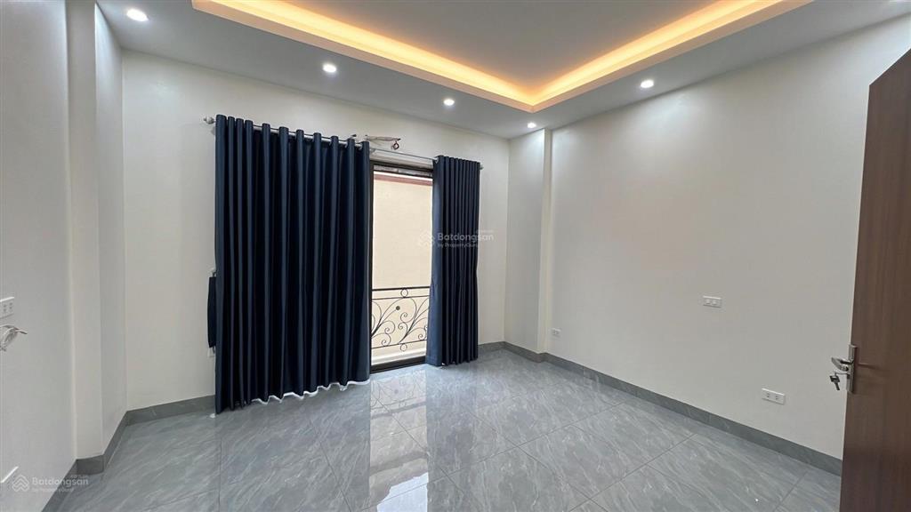Bán nhà 5t, thang máy, ô tô đỗ cửa phố ngô quyền, gần ngã tư tố hữu, lê trọng tấn, hà đông, giá 9t