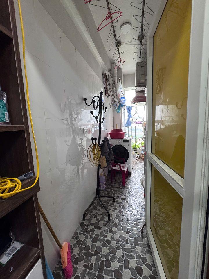 Cần nhượng lại căn hộ 1 phòng ngủ tại khu 5 tòa mới B2.1 KDT Thanh Hà