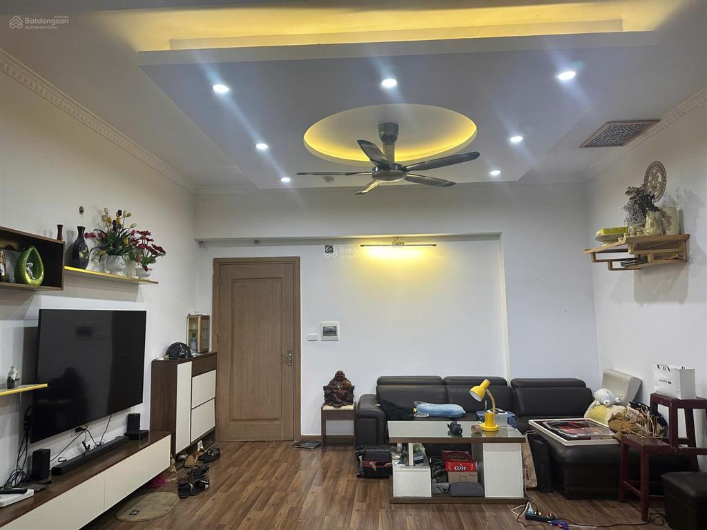 Chính chủ gửi bán căn góc 76m2 full đồ view hồ thanh hà cực đẹp