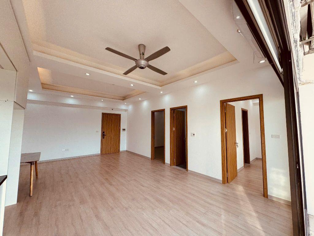 3 tỷ Chính Chủ Gửi Bán Căn 77m² 2 Ngủ View Hồ Thanh Hà Cực Đẹp