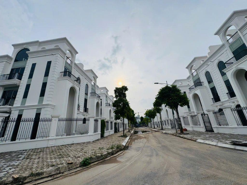 Cho Thuê Biệt Thự Thô Khu B2.2 – Kđt Thanh Hà