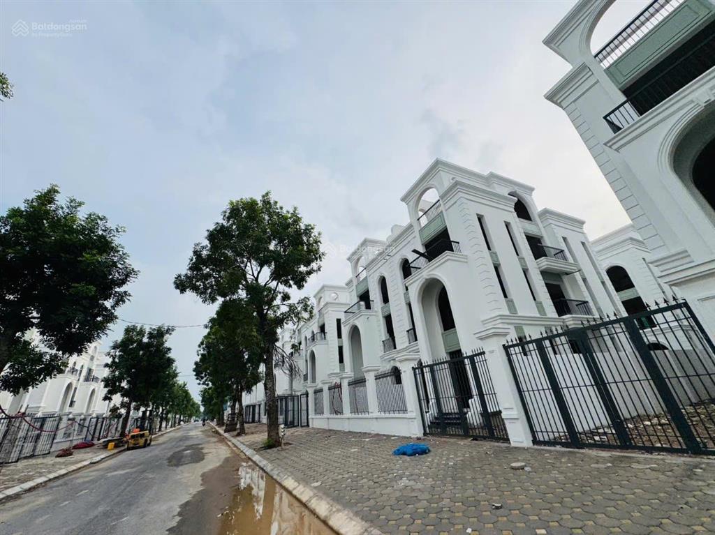 Cho thuê biệt thự thô khu b2.2 kđt thanh hà