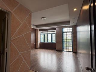 Bán nhà đường 20m giá tốt khu vực, thích hợp anh chị mua đầu tư hoặc tích lũy tài sản